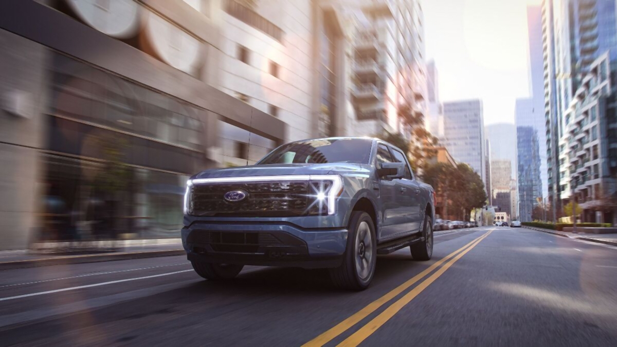 Ford F-150 Lightning: Electric Power, Truck Capability, Revolutionary Performance.